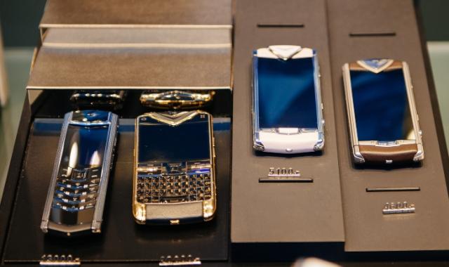 Γιατί το smartphone της Vertu είναι 10 φορές ακριβότερο από το iPhone 13