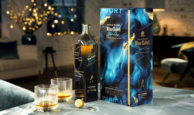 Στο νέο Blue Label η Johnnie Walker εμφιαλώνει πάλι ουίσκι «φαντάσματα»