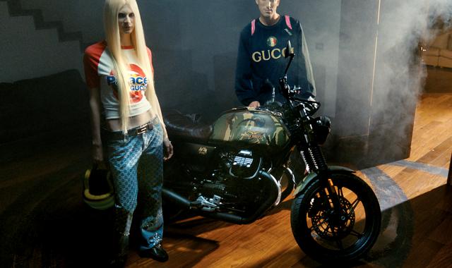 Gucci και Palace ντύνουν 50 συλλεκτικές μοτοσικλέτες Moto Guzzi V7 Stone