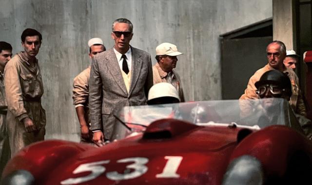 Πίκρα: Ο Άνταμ Ντράιβερ δεν οδήγησε ούτε μία Ferrari στα γυρίσματα της ταινίας «Ferrari»