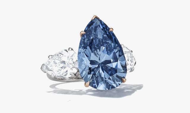 50 εκατ. δολάρια αναμένεται να πουληθεί το τεράστιο μπλε διαμάντι «Bleu Royal»