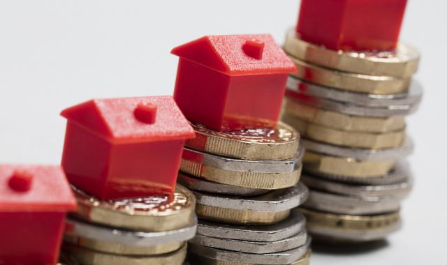 Ιστορικό ρεκόρ για τις τιμές των υπερπολυτελών κατοικιών - «Cash is King»